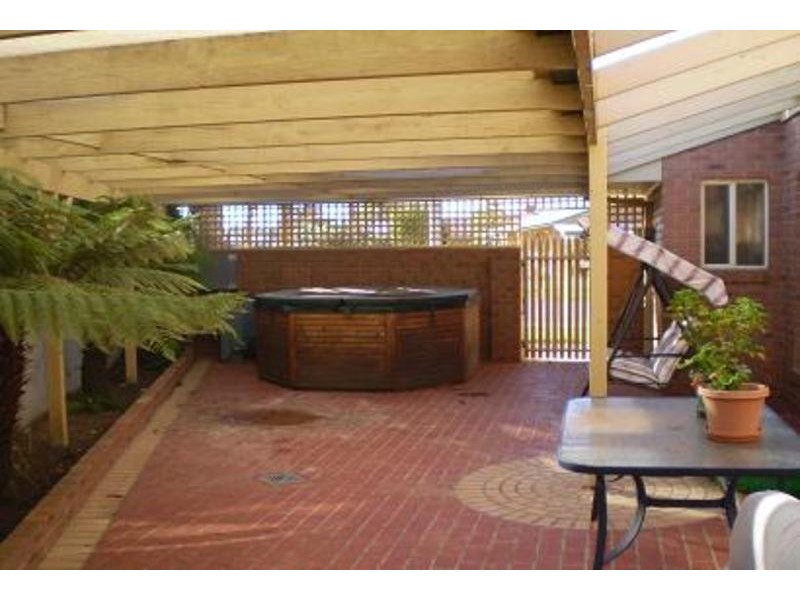 4 Makepeace Street, Swan Hill VIC 3585