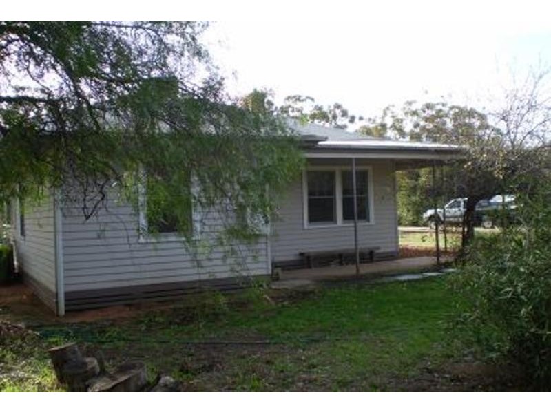 1 Murray Valley Highway, Vinifera VIC 3591