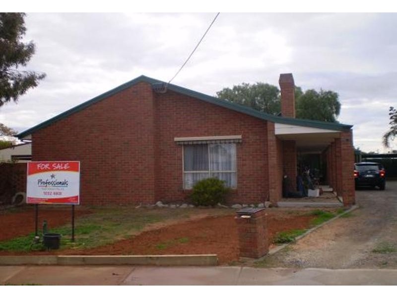 6 Barwick Court, Swan Hill VIC 3585