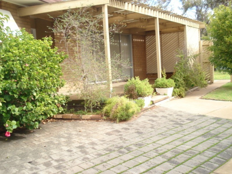 27 Marraboor Street, Swan Hill VIC 3585