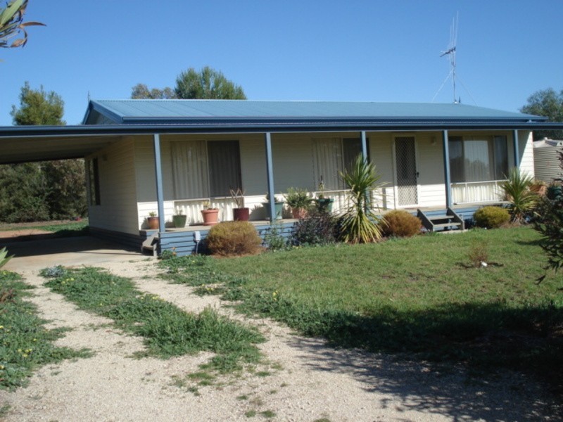 1 Inverell Court, Lake Boga VIC 3584