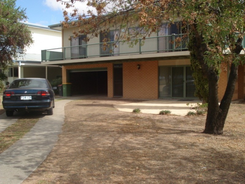 4 Willakool Drive, Lake Boga VIC 3584