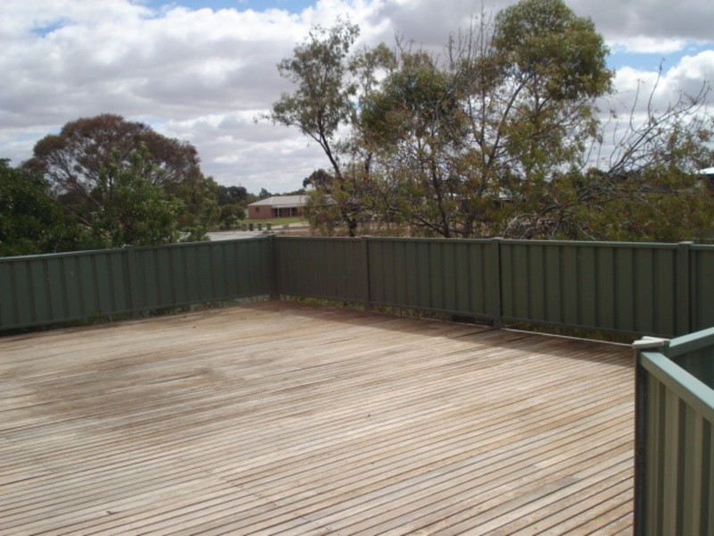 4 Willakool Drive, Lake Boga VIC 3584