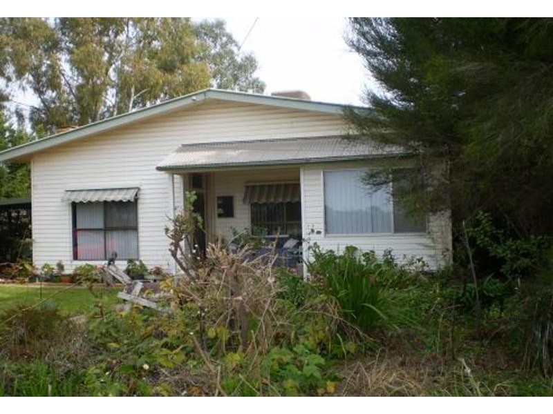 28 Cadell Street, Tooleybuc NSW 2736