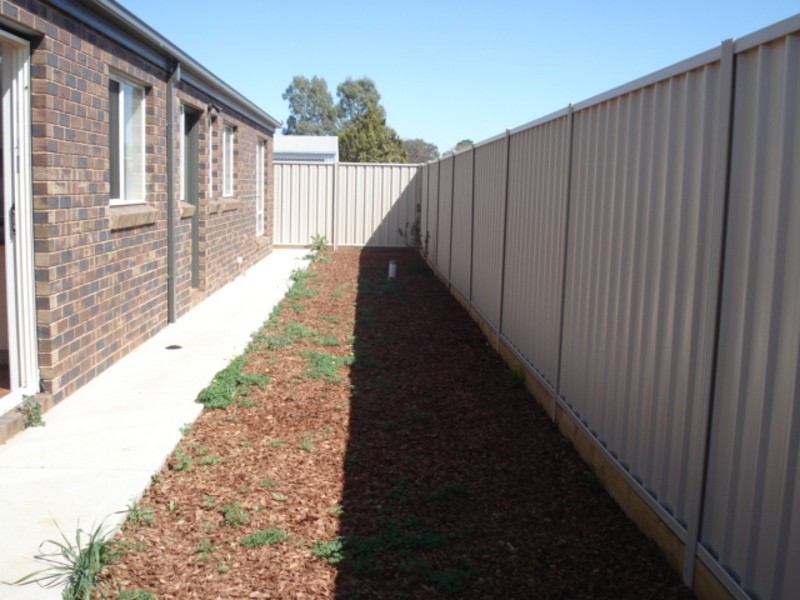 3/10 Ashton Street, Swan Hill VIC 3585