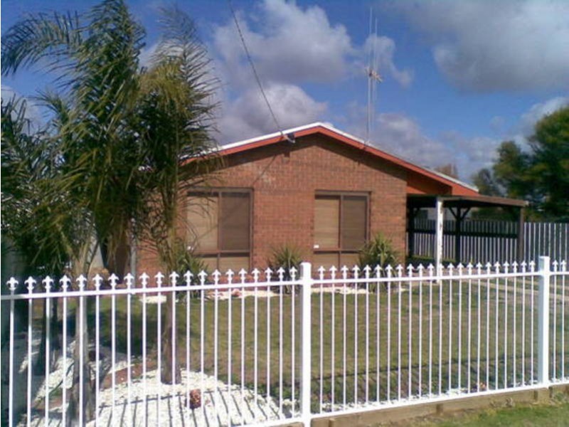 129 McCallum Street, Swan Hill VIC 3585