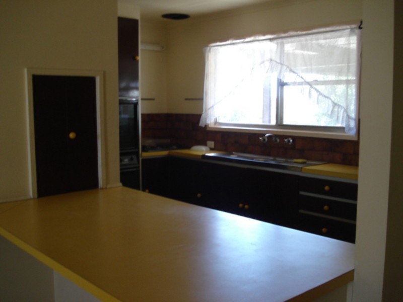 4 Storer Court, Swan Hill VIC 3585