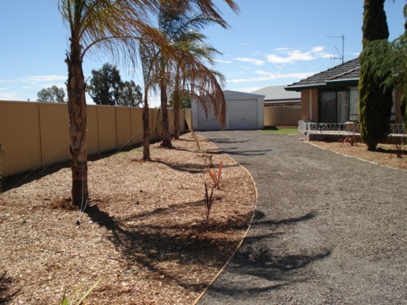 16 Parnee Street, Swan Hill VIC 3585