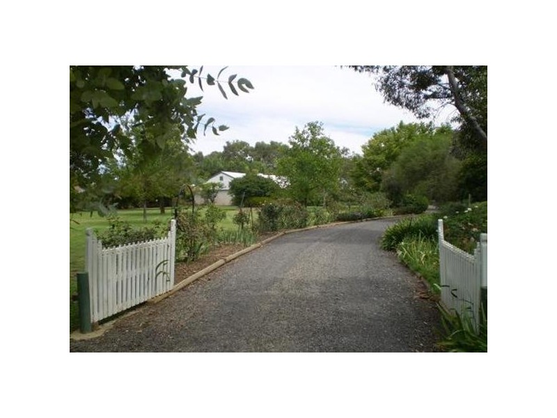 24 Yana Street, Swan Hill VIC 3585