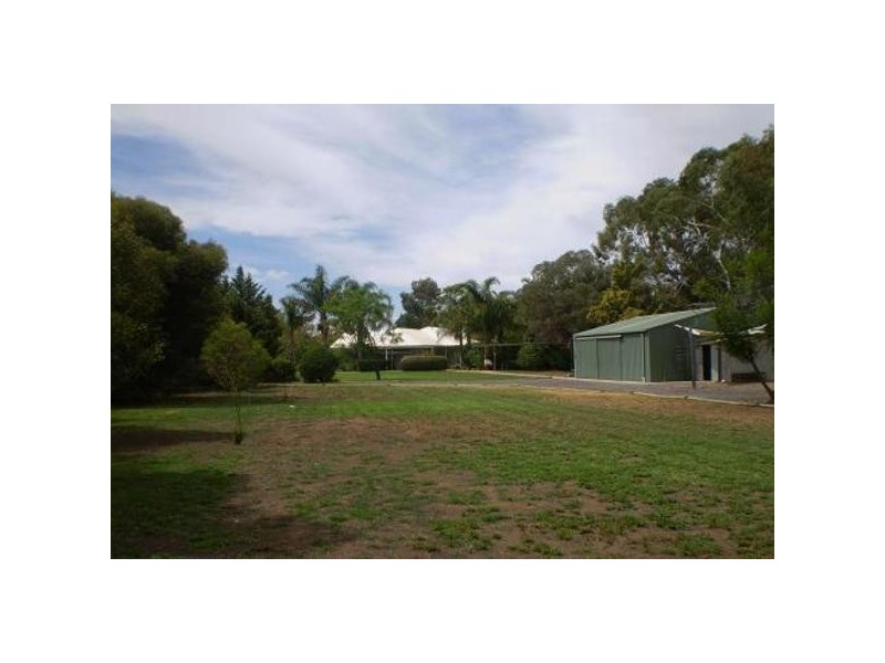 24 Yana Street, Swan Hill VIC 3585