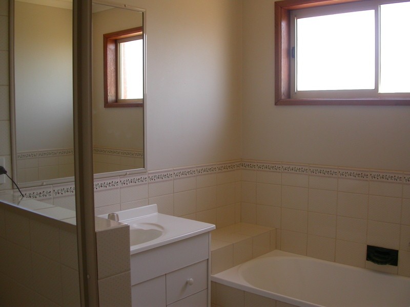 2/11 Foster Street, Swan Hill VIC 3585