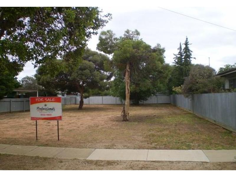 24 Donnington Street, Swan Hill VIC 3585