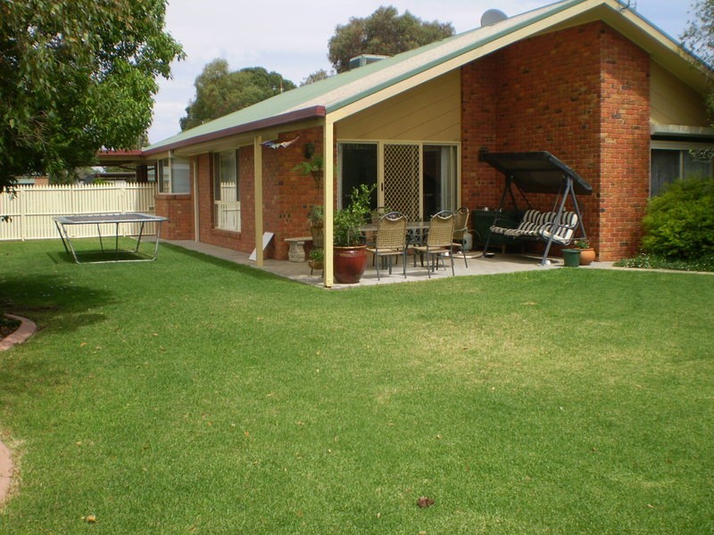 2 Wonnon Court, Swan Hill VIC 3585