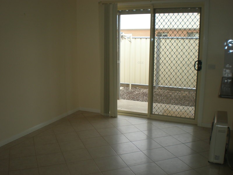 2/19 Dellar Street, Swan Hill VIC 3585