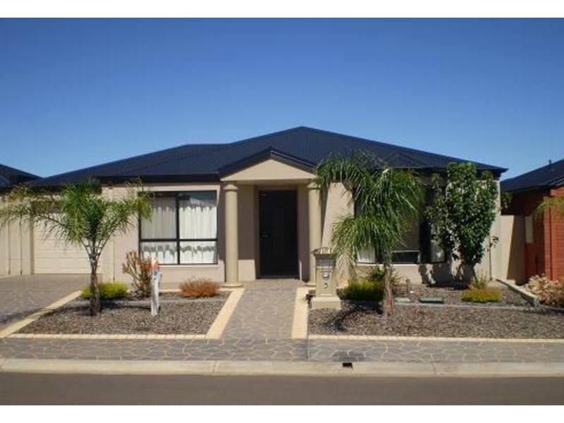 5 Betts Court, Swan Hill VIC 3585