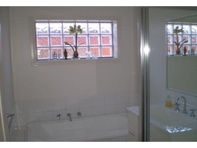 5 Betts Court, Swan Hill VIC 3585