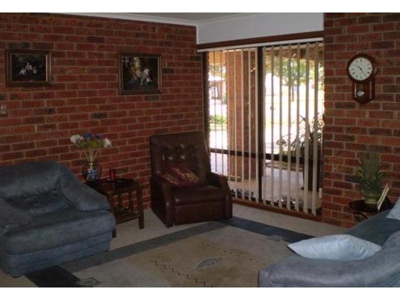 21 Poole Boulevard, Swan Hill VIC 3585