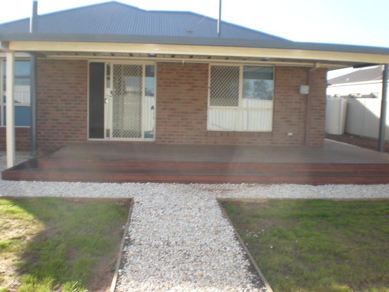 9 Village Way, Swan Hill VIC 3585