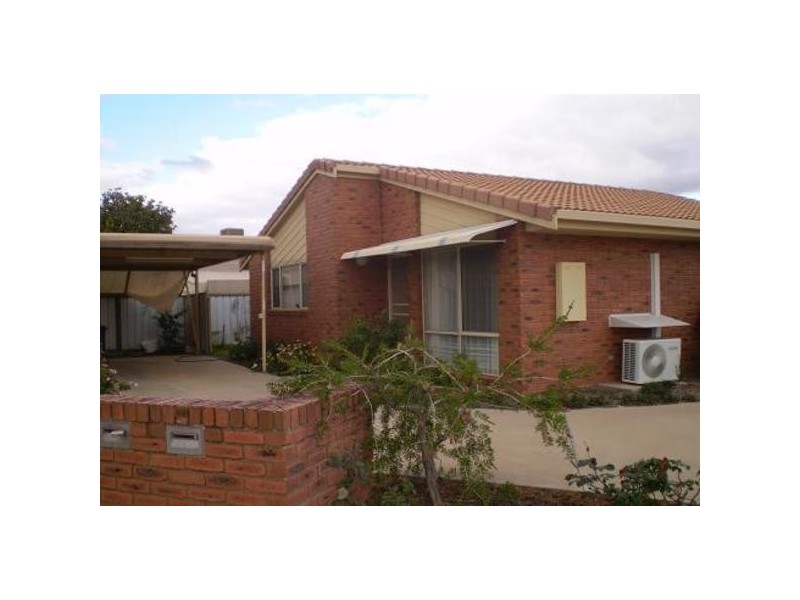 1-2 Ledwidge Court, Swan Hill VIC 3585