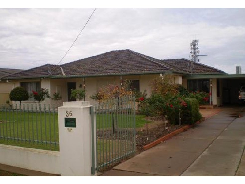 35 Splatt Street, Swan Hill VIC 3585