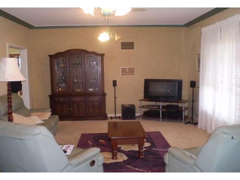 35 Splatt Street, Swan Hill VIC 3585