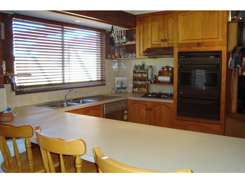 3 Makepeace Street, Swan Hill VIC 3585