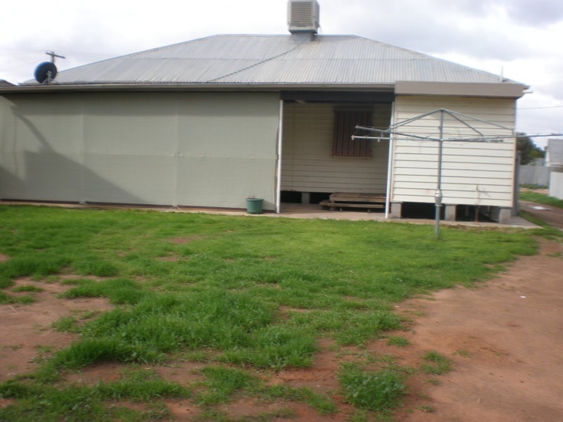 20 Fredrick Street, Nyah West VIC 3595