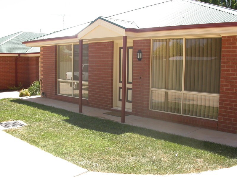 131 Stradbroke Avenue, Swan Hill VIC 3585