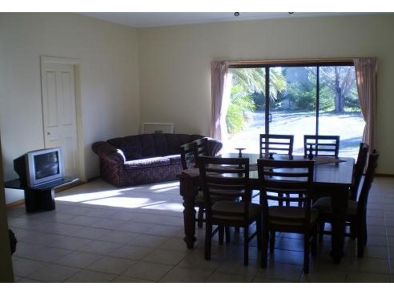 126 Murray Valley Highway, Nyah VIC 3594