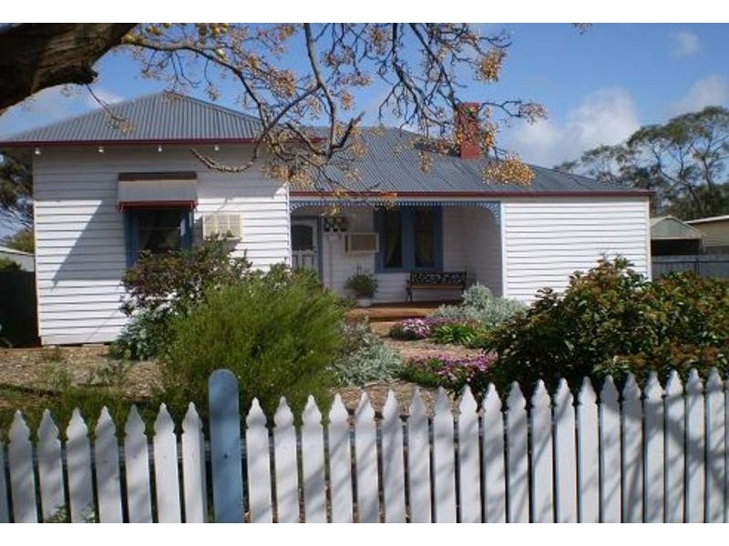 20 Gladstone Avenue, Ultima VIC 3544