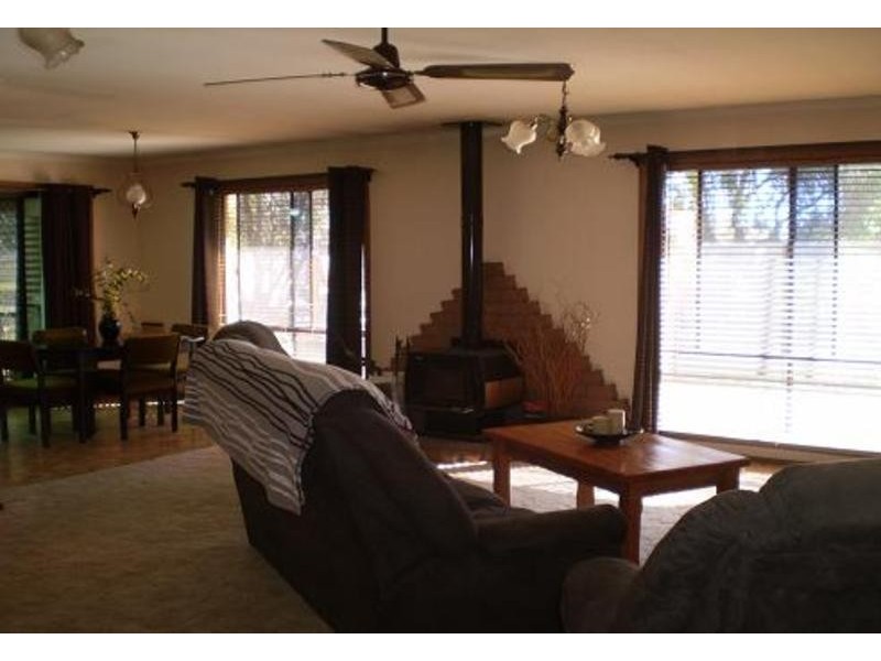 9 McPherson Street, Swan Hill VIC 3585