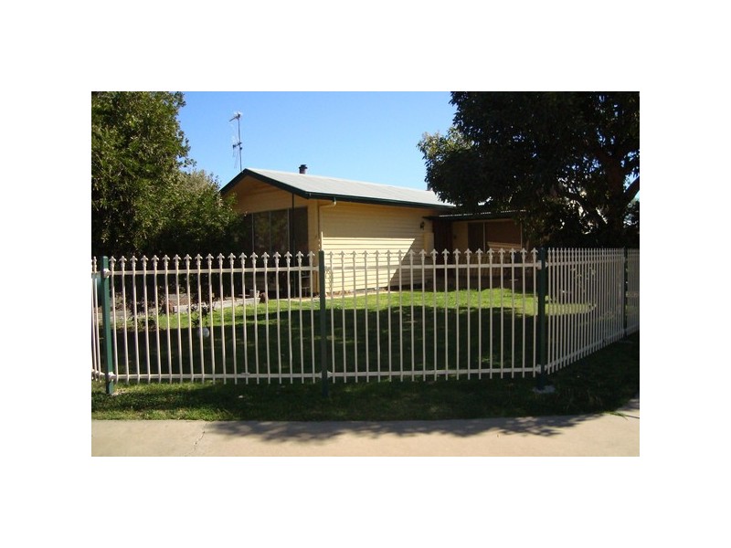 38 Murlong Street, Swan Hill VIC 3585