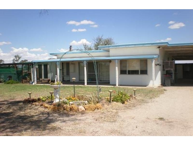 64 Murray Valley Highway, Lake Boga VIC 3584