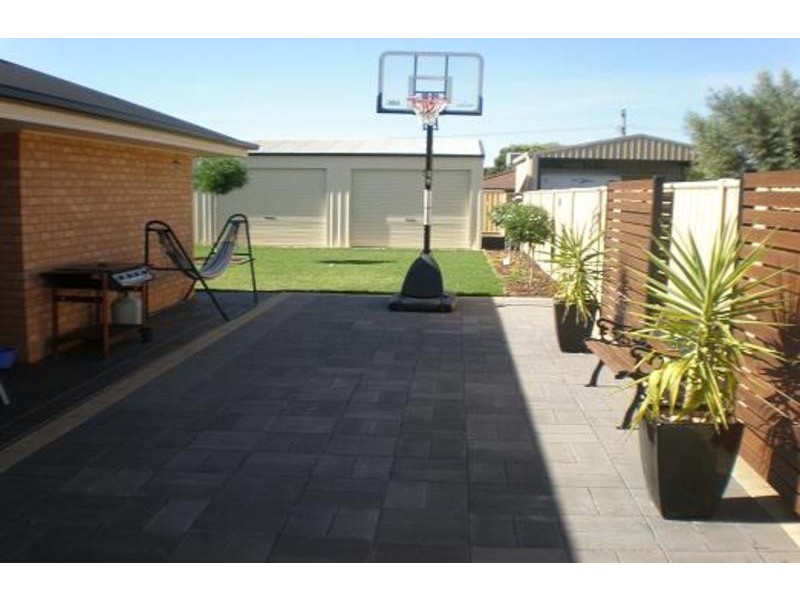 3 Melis Court, Swan Hill VIC 3585