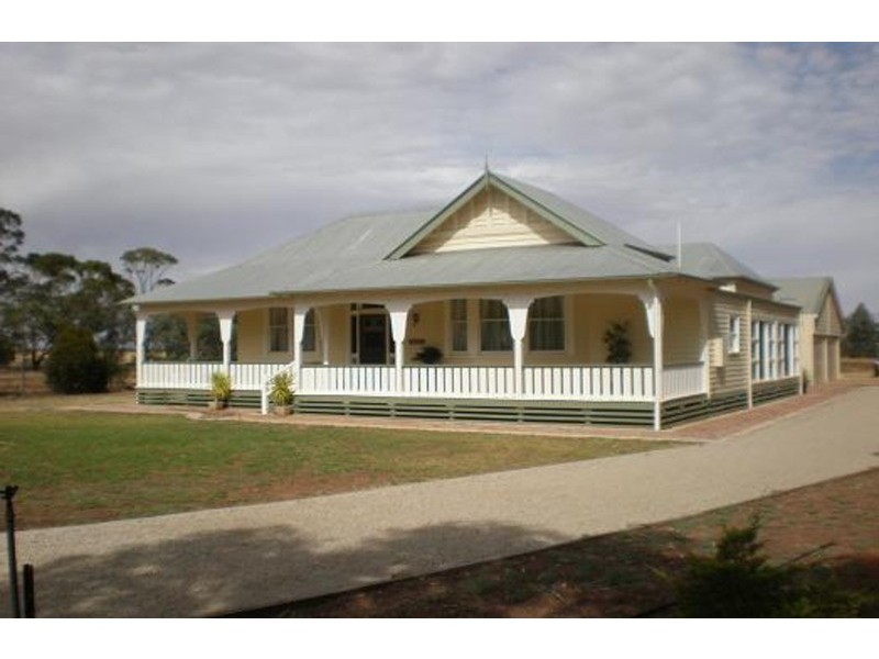 150 Yana Street, Swan Hill VIC 3585