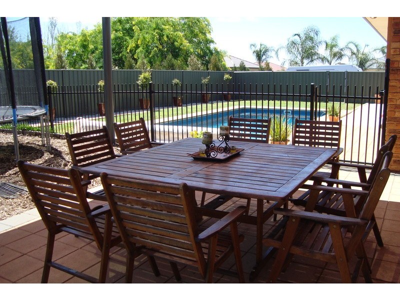2 Kent Mews, Swan Hill VIC 3585