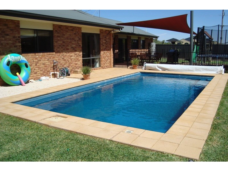 2 Kent Mews, Swan Hill VIC 3585