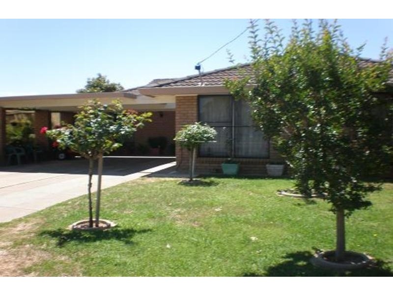 23 Mellor Grove, Swan Hill VIC 3585