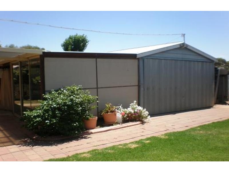 23 Mellor Grove, Swan Hill VIC 3585