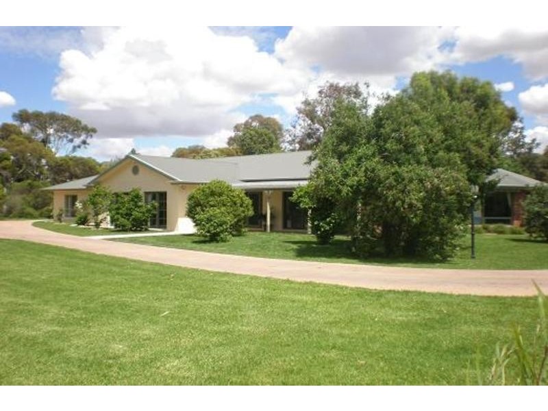 144 Gray Street, Swan Hill VIC 3585