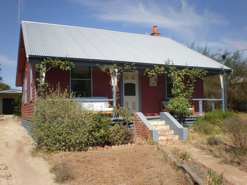 11 Murray Street, Lake Boga VIC 3584