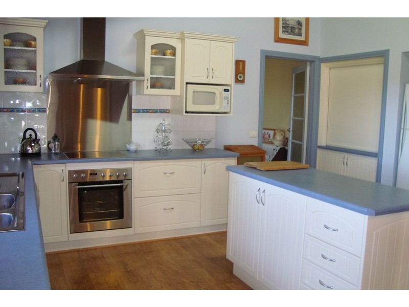 39 Hungerford Lane, Vinifera VIC 3591