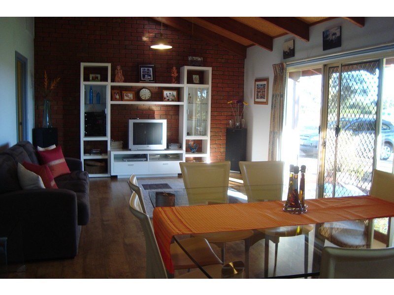 39 Hungerford Lane, Vinifera VIC 3591