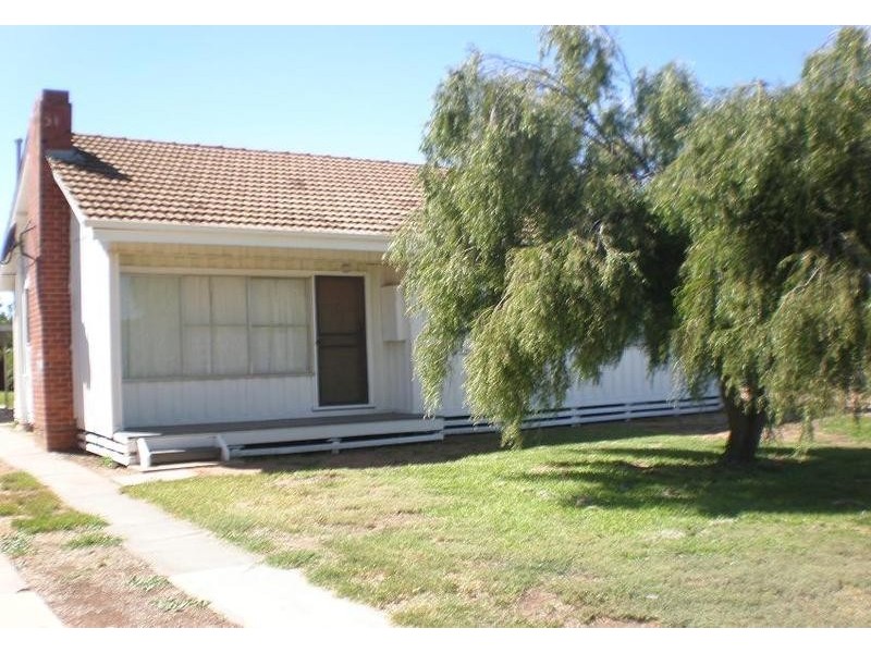 51 Thurla Street, Swan Hill VIC 3585