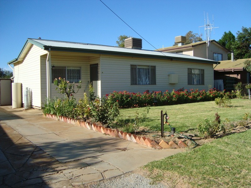 16 Elizabeth Street, Nyah West VIC 3595