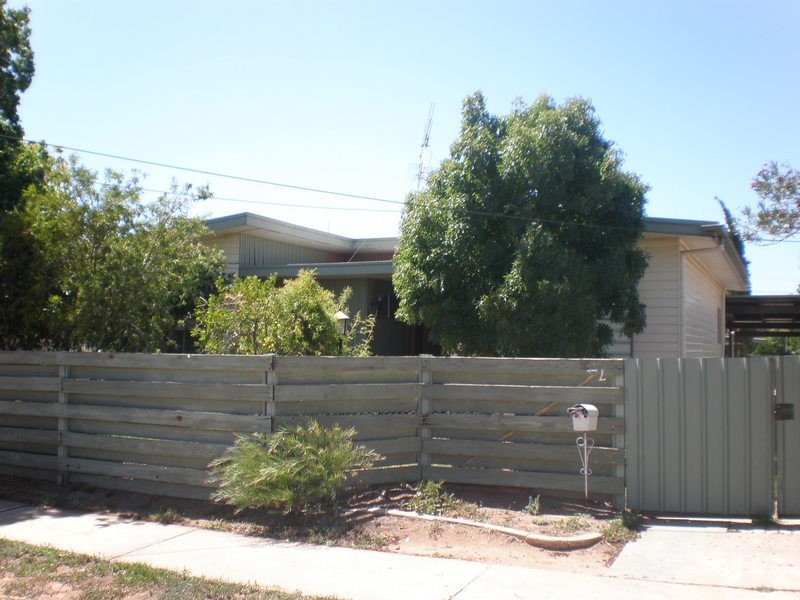 17 Standen Street, Swan Hill VIC 3585