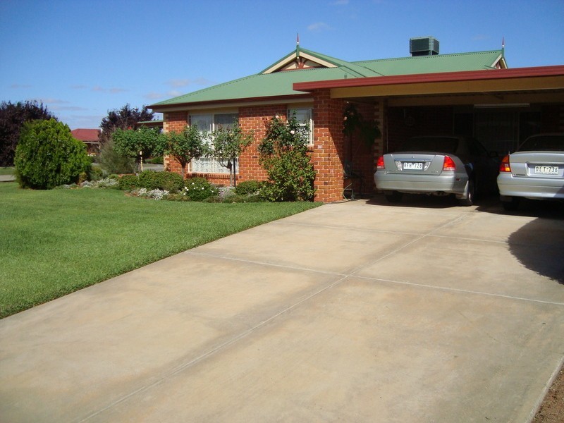 59 Poole Boulevard, Swan Hill VIC 3585