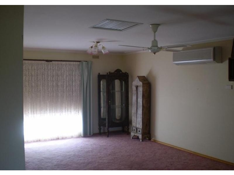 1 Ellwood Court, Swan Hill VIC 3585