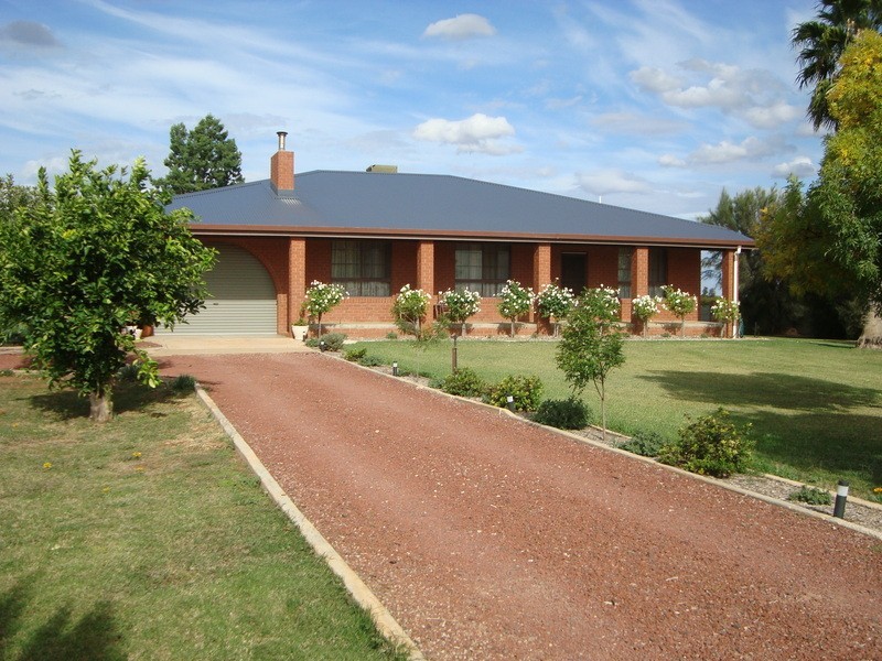 75 McGregor Lane, Vinifera VIC 3591