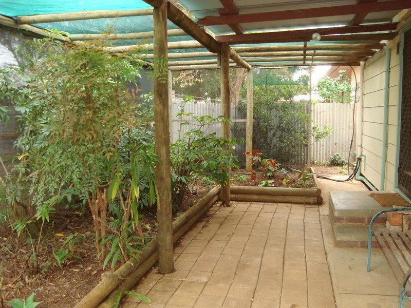 23 Bruton Grove, Swan Hill VIC 3585